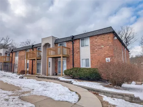 2844 Blackforest Dr #A, Saint Louis, MO 63129