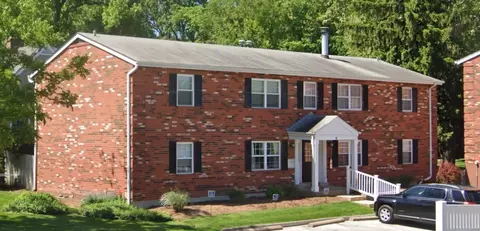1041 N Clay Ave #17, Kirkwood, MO 63122