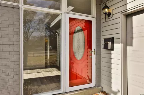 8531 Midwood Ave, Berkeley, MO 63134 photo 3