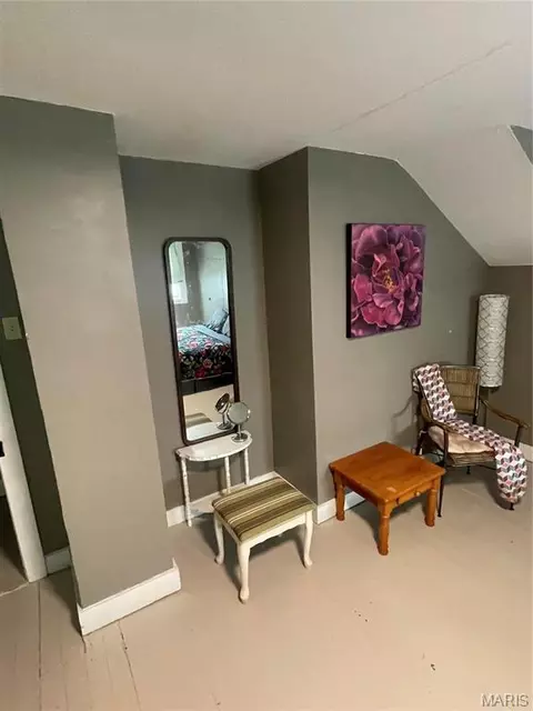 Bedroom - 606 Washington St, Hermann, MO 65041 photo 5 of 7