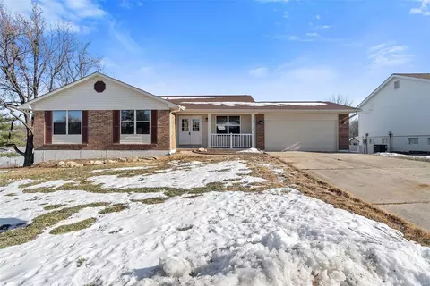 760 Cedar Glen Dr, Weldon Spring, MO 63304