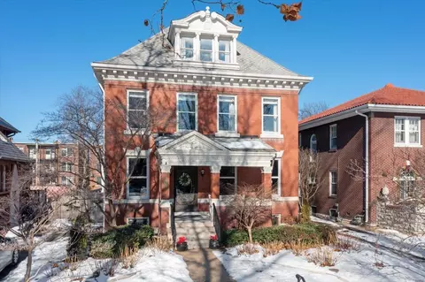 4169 Flora Pl, Saint Louis, MO 63110