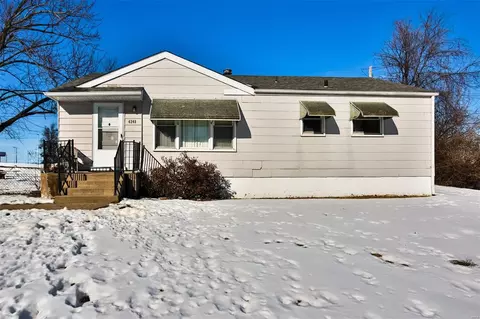 4248 Marlin Dr, Saint Louis, MO 63121