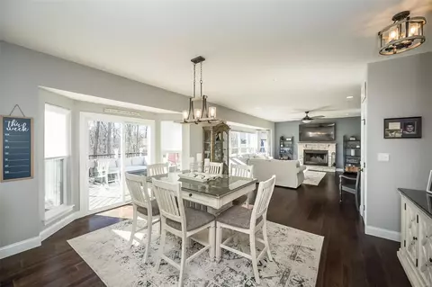 Dining - 5205 Eagle Wing Ct, Eureka, MO 63025 photo 5 of 6
