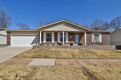 5319 Glencullen Way, Saint Louis, MO 63128