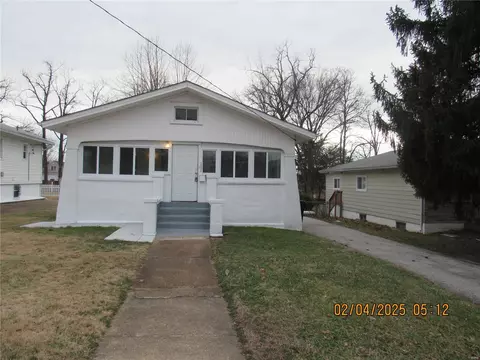 7526 Trenton Ave, University City, MO 63130