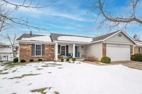 165 Rockaway Dr, O'fallon, MO 63368