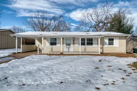 315 Imperial Dr, Hazelwood, MO 63042