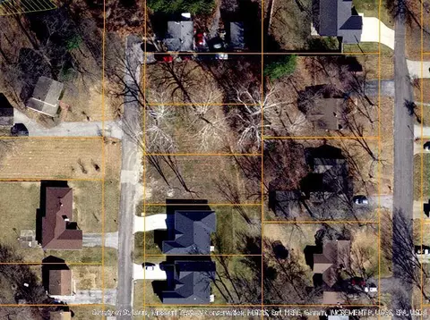 2946 Daley Ave, Maryland Heights, MO 63043