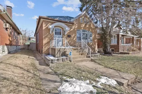4249 Neosho St, Saint Louis, MO 63116