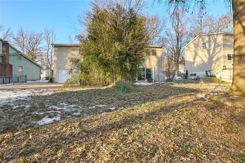 Exterior - 1262 Cottagemill Dr, Manchester, MO 63021 photo 6 of 11