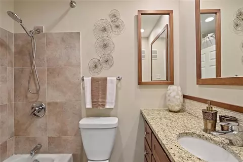 Bath - 1262 Cottagemill Dr, Manchester, MO 63021 photo 3 of 5
