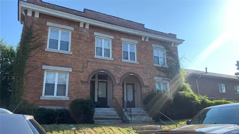 3016 Henrietta, Saint Louis, MO 63104