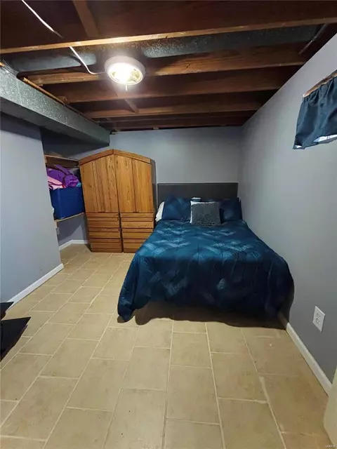 Bedroom - 433 Fanning Ave, O'fallon, MO 63366 photo 4 of 5