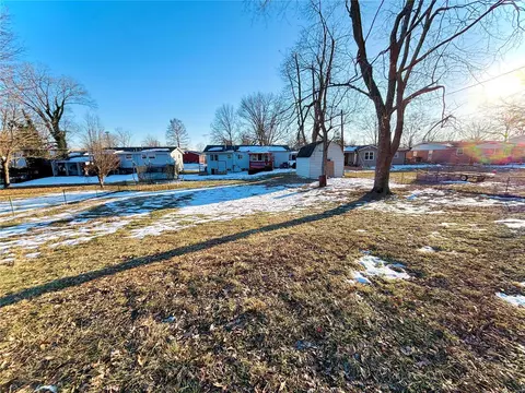 Exterior - 433 Fanning Ave, O'fallon, MO 63366 photo 8 of 8