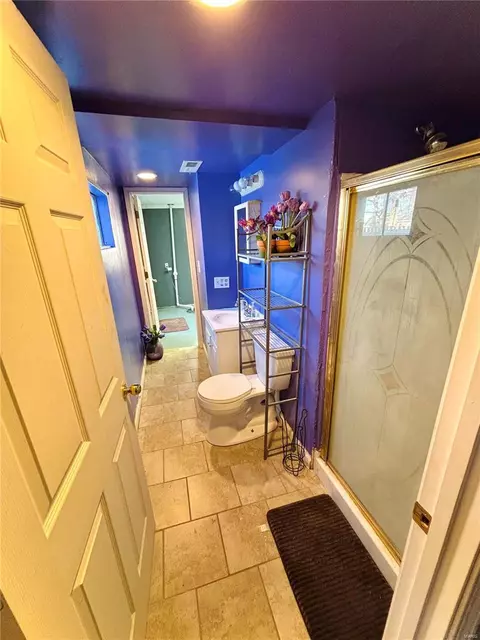 Bath - 433 Fanning Ave, O'fallon, MO 63366 photo 3 of 3