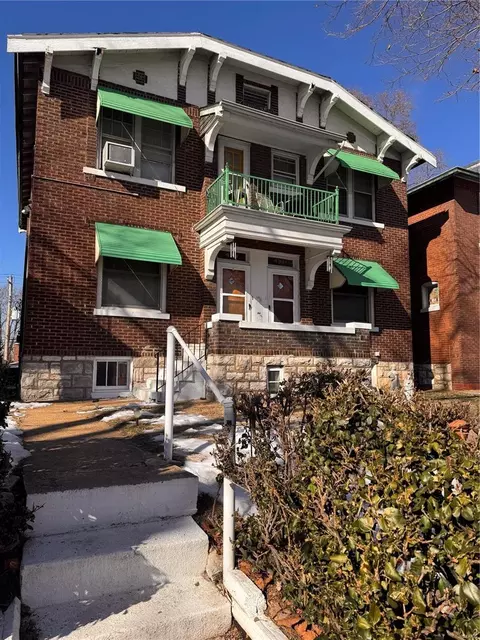 4311 S Grand Blvd, Saint Louis, MO 63111