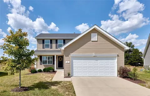9 Hidden Bluffs Dr, Lake Saint Louis, MO 63367