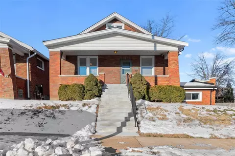 2403 Macklind Ave, Saint Louis, MO 63110