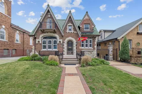 5335 Botanical Ave, Saint Louis, MO 63110