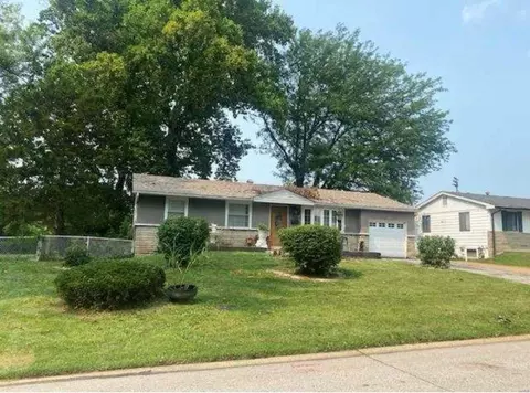 539 Topaz Ave, Saint Louis, MO 63137