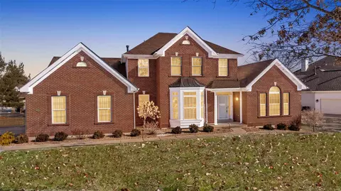 2628 Braemar Pkwy, Lake Saint Louis, MO 63367