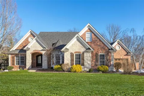 4038 Austin Dr, Saint Charles, MO 63304