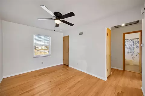 9427 Dorisann Ct, Affton, MO 63123 photo 4