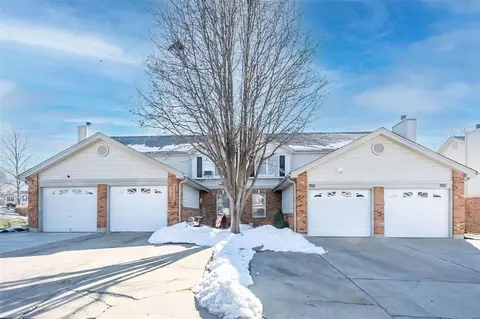 1377 Deerfield Estates Dr, O'fallon, MO 63366