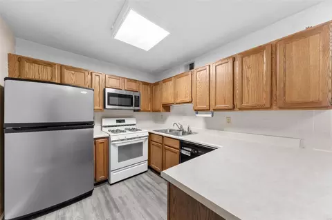 1348 Holgate Dr #G5, Ballwin, MO 63021 photo 8