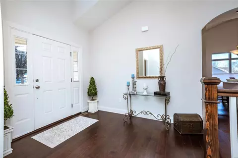 Entry Way - 699 Bluffs View Ct, Eureka, MO 63025 photo 1 of 3