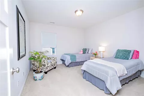 Bedroom - 699 Bluffs View Ct, Eureka, MO 63025 photo 3 of 4