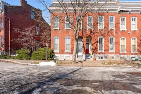 1441 Wright St, Saint Louis, MO 63107