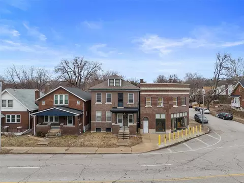2203 Mccausland Ave, Saint Louis, MO 63143