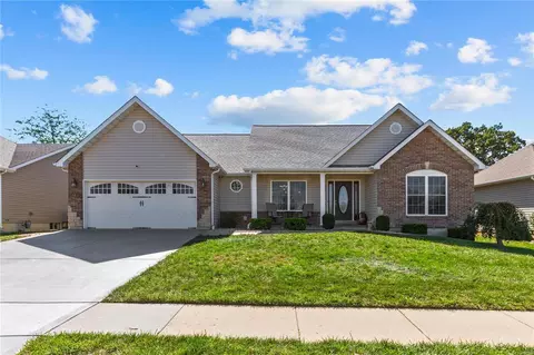 126 Liberty Grove Dr, Wentzville, MO 63385