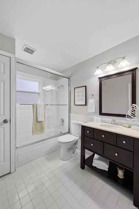 Bath - 1342 Bridge Creek Trl, Ellisville, MO 63021 photo 4 of 4