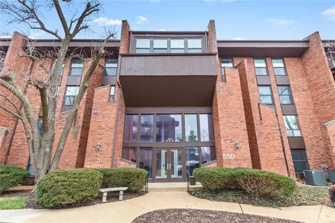 550 Coeur De Royale Dr #205, Saint Louis, MO 63141