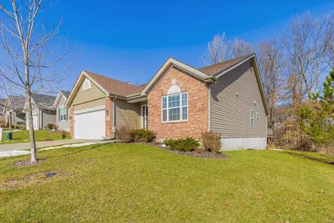 5128 Eagle Wing Ct, Eureka, MO 63025 photo 3