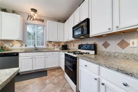 2412 Macpherson Dr, O'fallon, MO 63368 photo 13