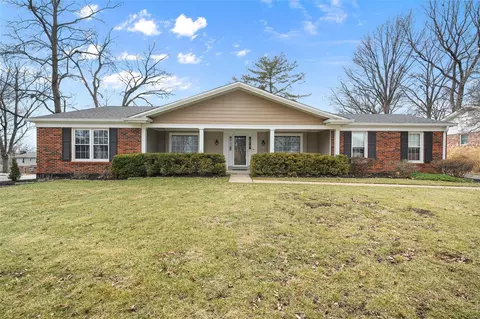 14446 Marmont Dr, Chesterfield, MO 63017
