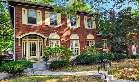 434 Melville Ave, University City, MO 63130