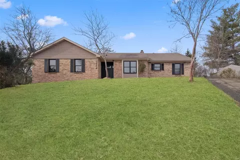 12214 Brook Springs Ct, Saint Louis, MO 63122