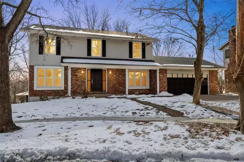 14210 Reelfoot Lake Dr, Chesterfield, MO 63017