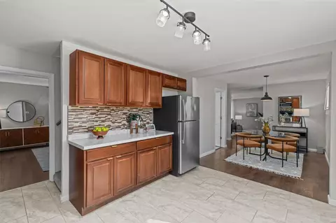 4569 Newport Ave, Saint Louis, MO 63116