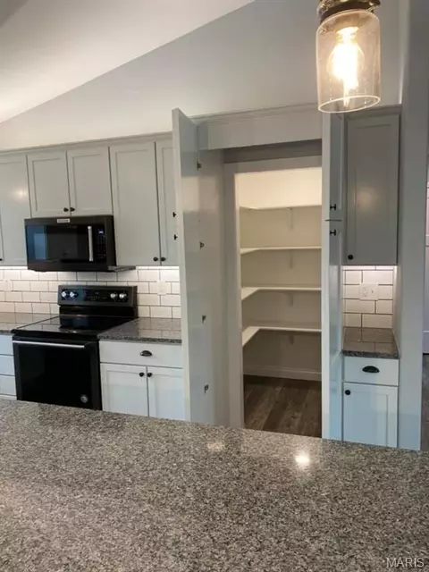 Kitchen - 0 Nellies Rdg, Dow, IL 62022 photo 4 of 5