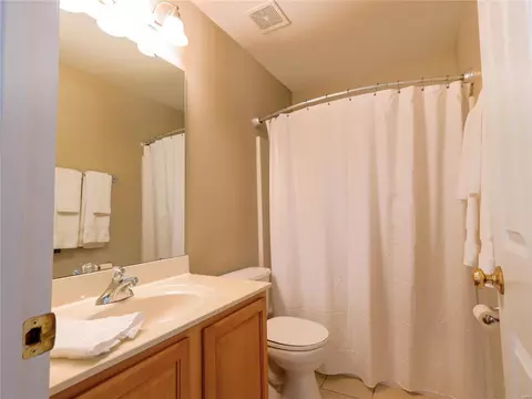 Bath - 16335 Sheffield Point Ct, Wildwood, MO 63021 photo 5 of 7