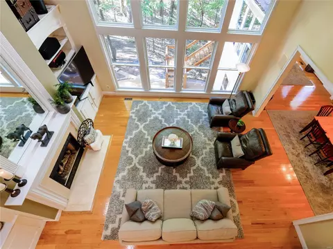 Living - 16335 Sheffield Point Ct, Wildwood, MO 63021 photo 4 of 4
