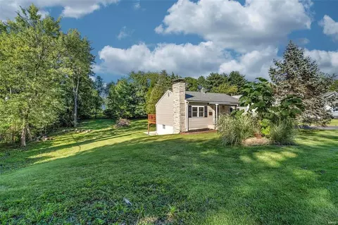 10603 Mert Ave, Saint Ann, MO 63074