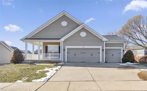 209 Reliance Dr, Wentzville, MO 63385