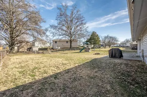 Exterior - 1904 Pebble Brook Dr, O'fallon, MO 63366 photo 5 of 7
